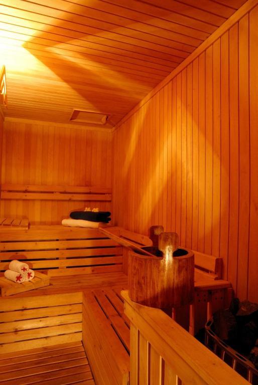 塞兰达科Country Woods Jakarta公寓式酒店 外观 照片